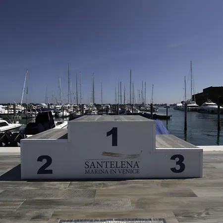 Botel Boathotels Marina Sant'elena