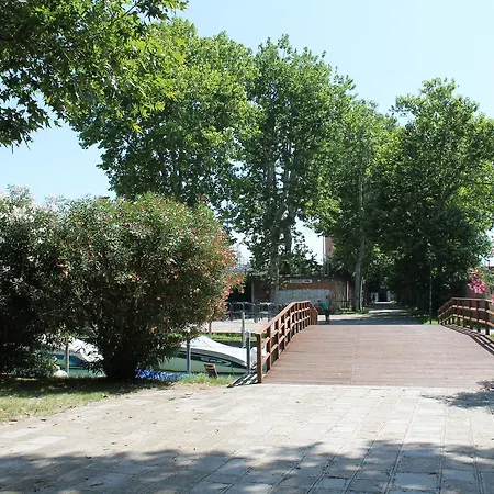 Úszó hotel Boathotels Marina Sant'elena *