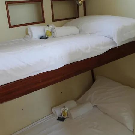 船屋 Boathotels Marina Sant'elena *